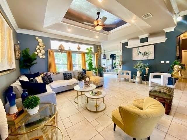 2031 Foxborough - Photo 3 of 28