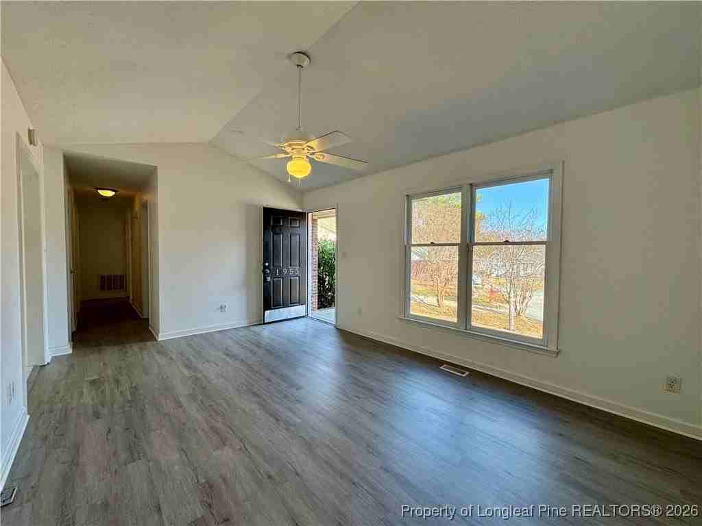 1955 Christopher Way - Photo 4 of 16