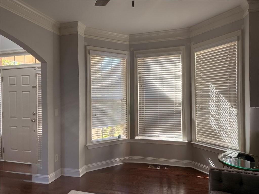 1880 Manor Vw - Photo 7 of 50