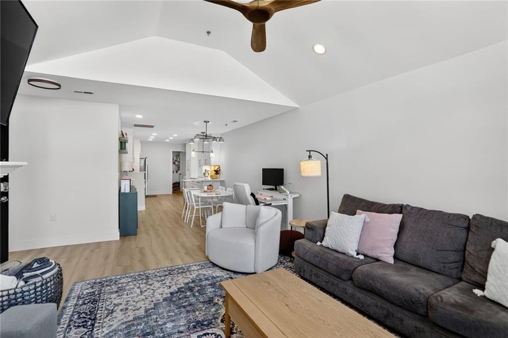 9103 Windrush Ln - Photo 7 of 31