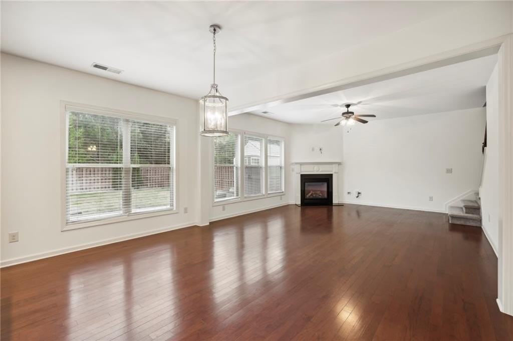 4950 Hazelwood Dr - Photo 3 of 27