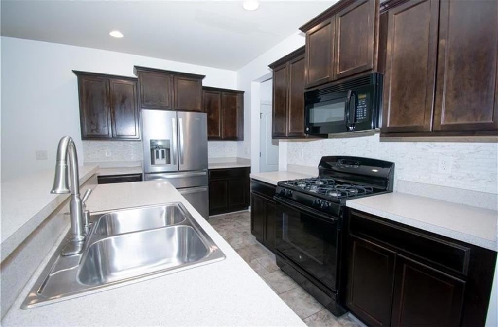 162 Townview Dr - Photo 4 of 19