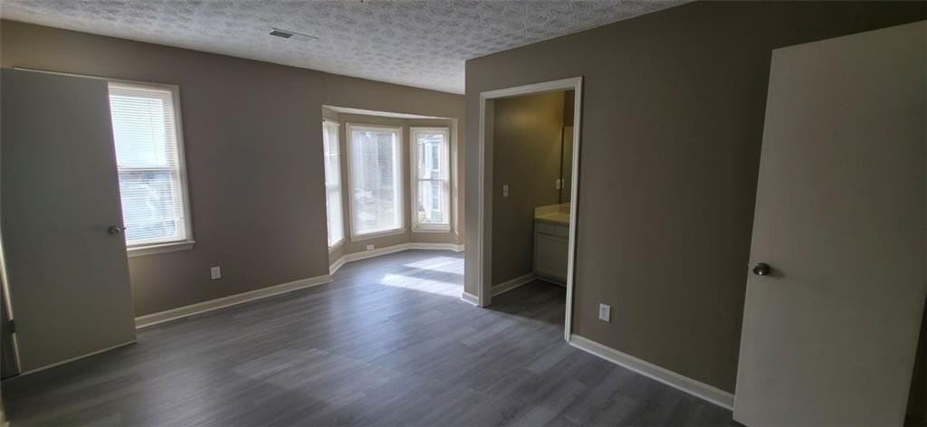 1106 Booth Ct Sw - Photo 2 of 10