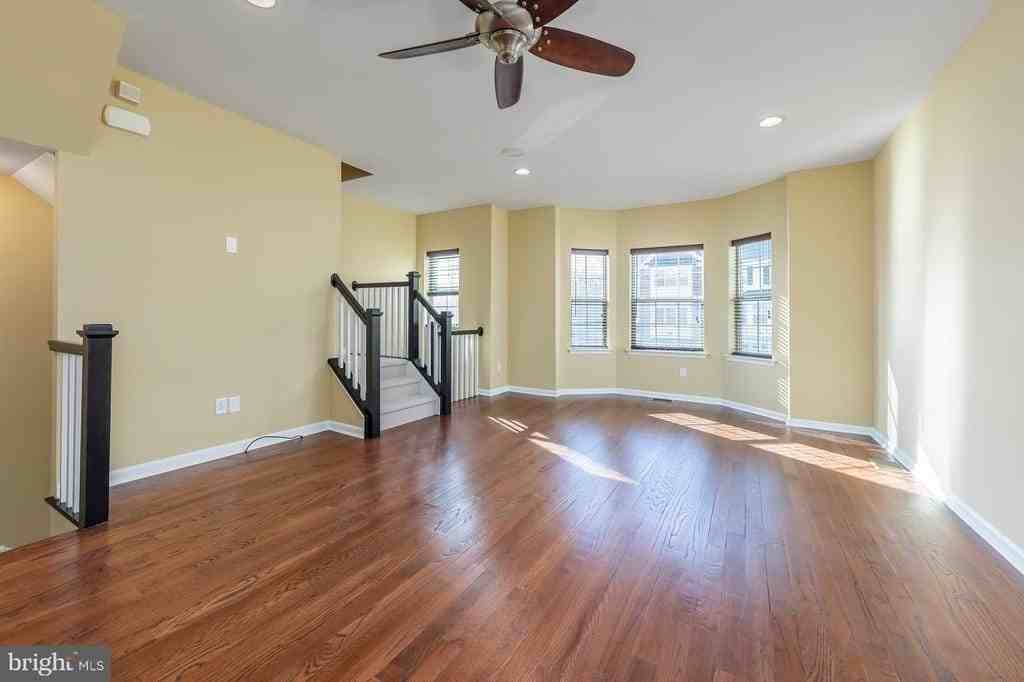 122 Winterberry Way - Photo 4 of 19