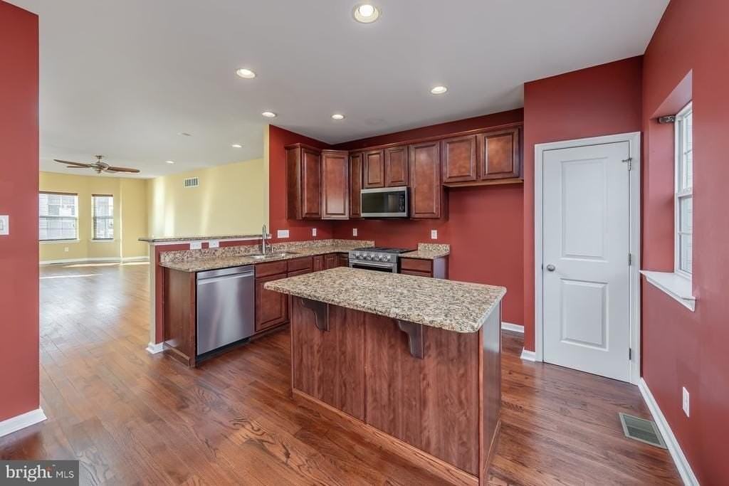 122 Winterberry Way - Photo 7 of 19