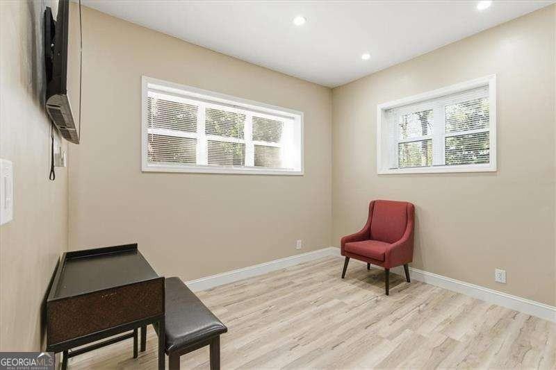 3268 Briarwood Blvd - Photo 4 of 25