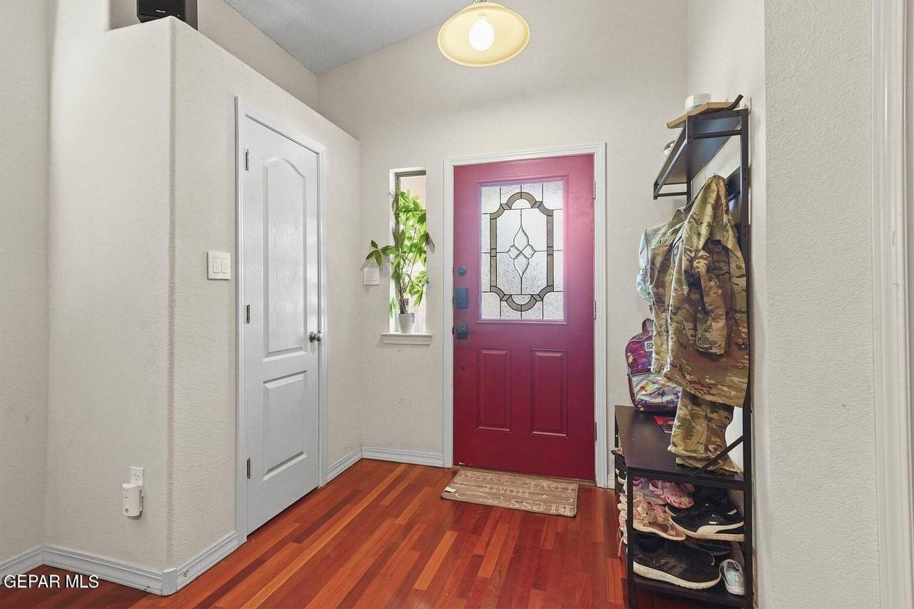 12721 Tuscan Hills Pl - Photo 5 of 32