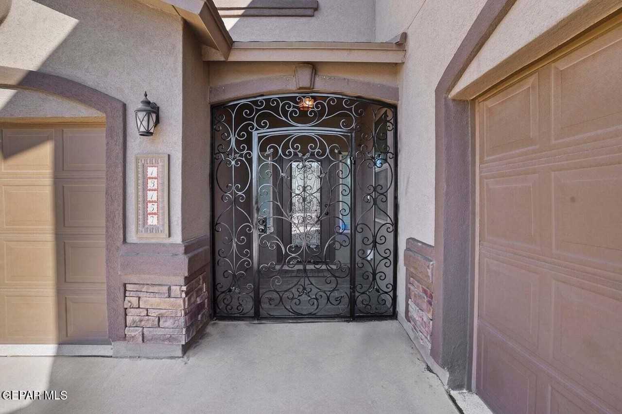 13157 Lost Willow - Photo 2 of 31