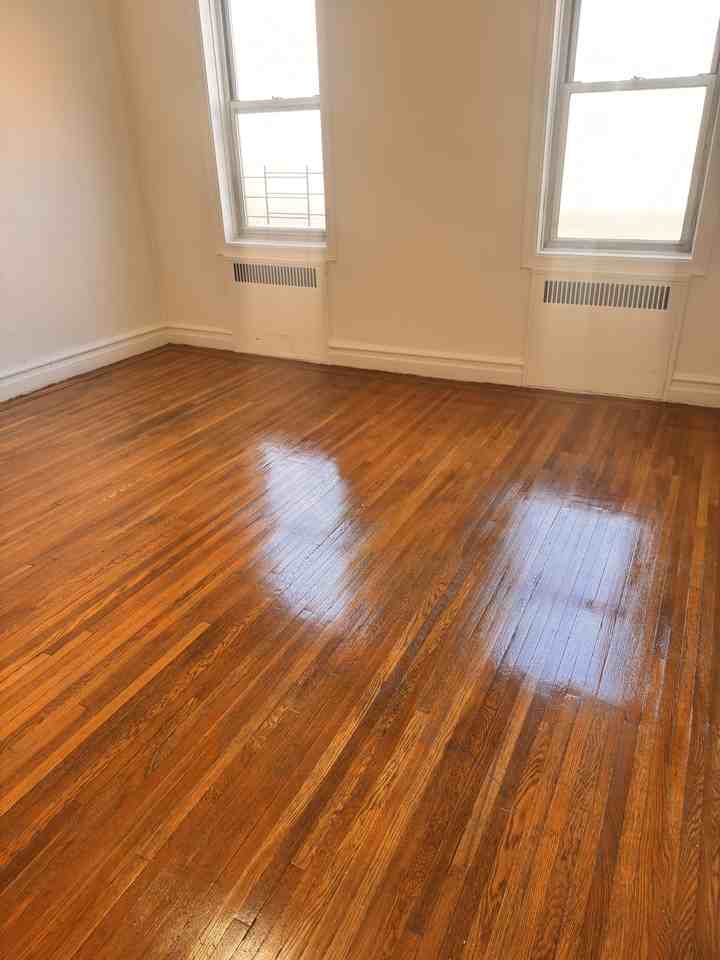 141-25 Northern Boulevard #6F - Photo 3 of 10