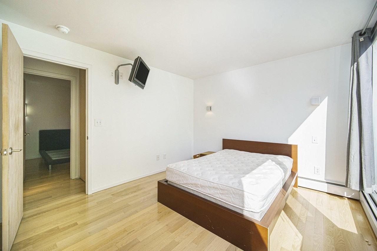 1531 Packard St #6 - Photo 7 of 17