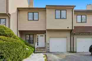 4 Deer Hill Ct - Photo 1 of 1