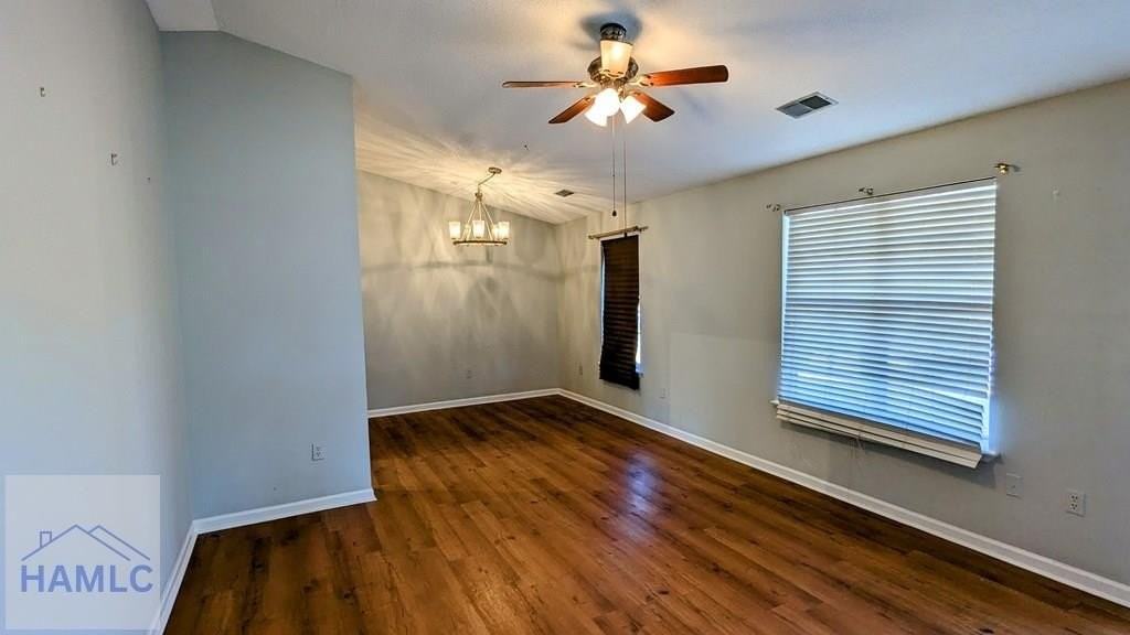 215 Gordon St - Photo 2 of 9