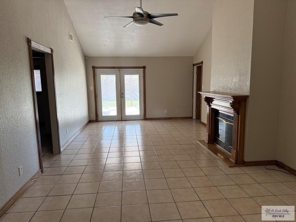 1044 Alta Mesa Blvd - Photo 2 of 13