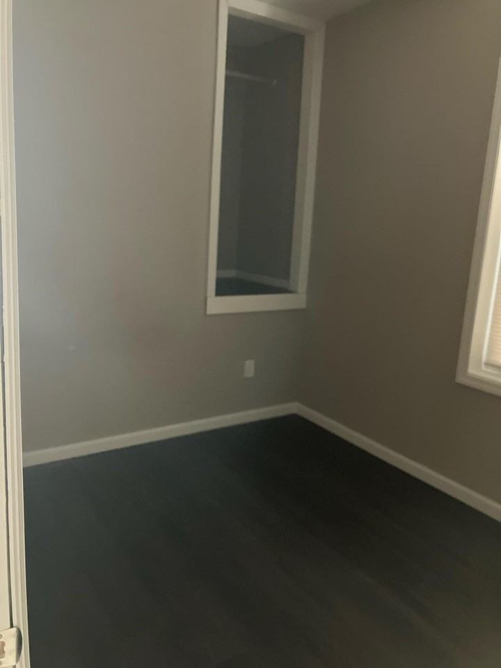 124 W 27th St #2 - Photo 6 of 11