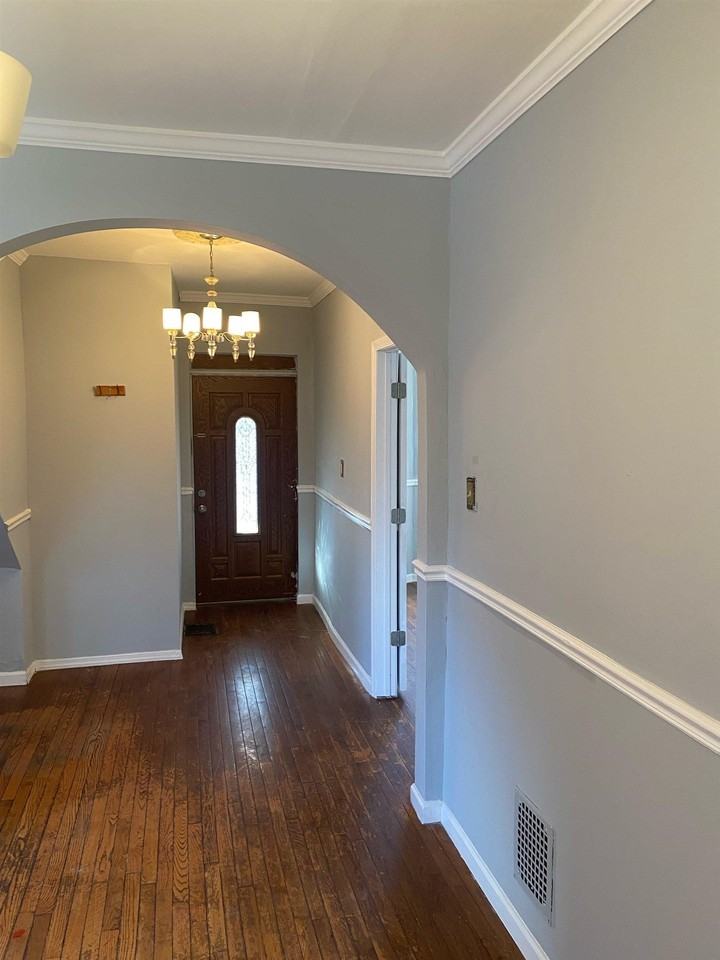 18 Roosevelt Ave #1FL - Photo 4 of 5