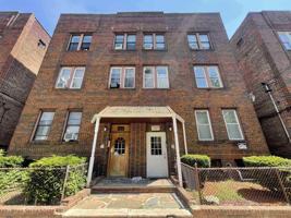 featured image of 256 Clendenny Ave #5