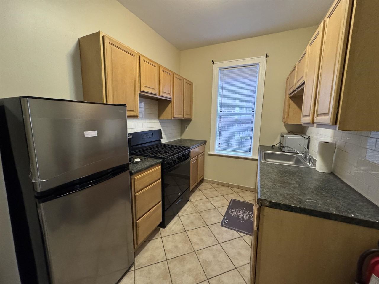 256 Clendenny Ave #5 - Photo 6 of 16