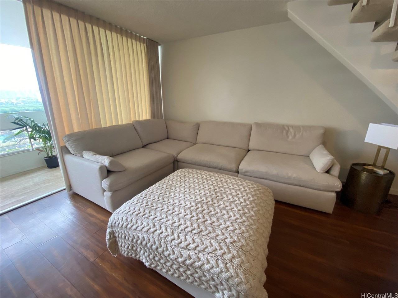 555 University Ave Apt 1404 #1404 - Photo 2 of 5