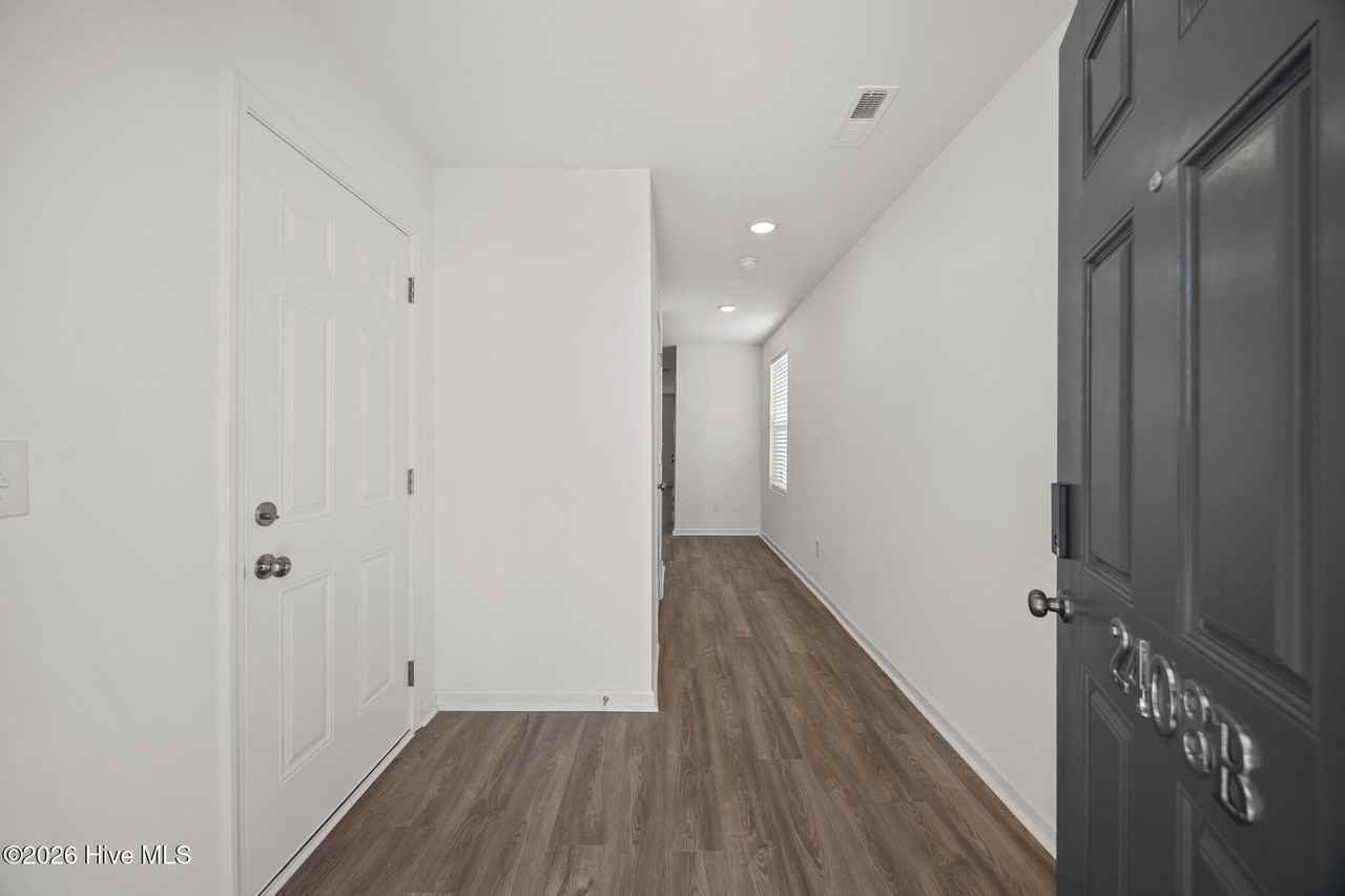 Brookville Dr #B - Photo 3 of 28