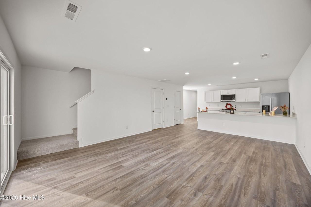 Brookville Dr #B - Photo 6 of 28