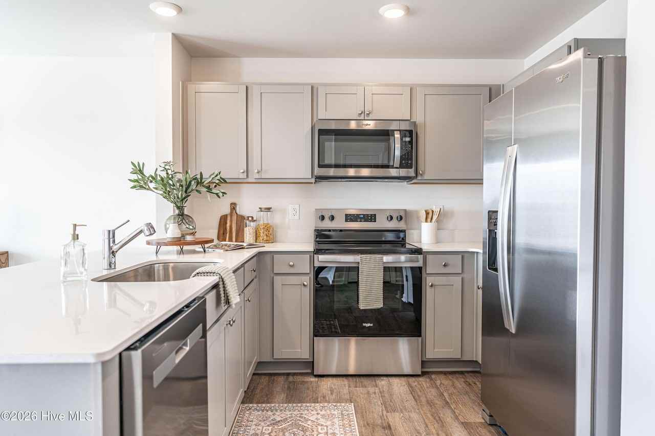 207 Maddox Dr - Photo 7 of 30