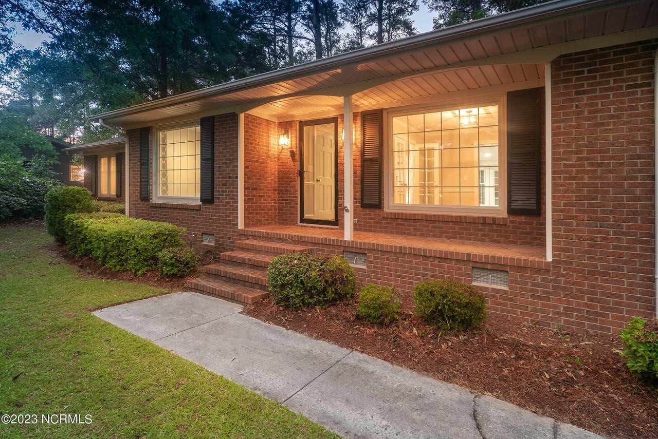 205 Cherrywood Dr - Photo 3 of 36