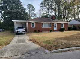 featured image of 106 N Elm St