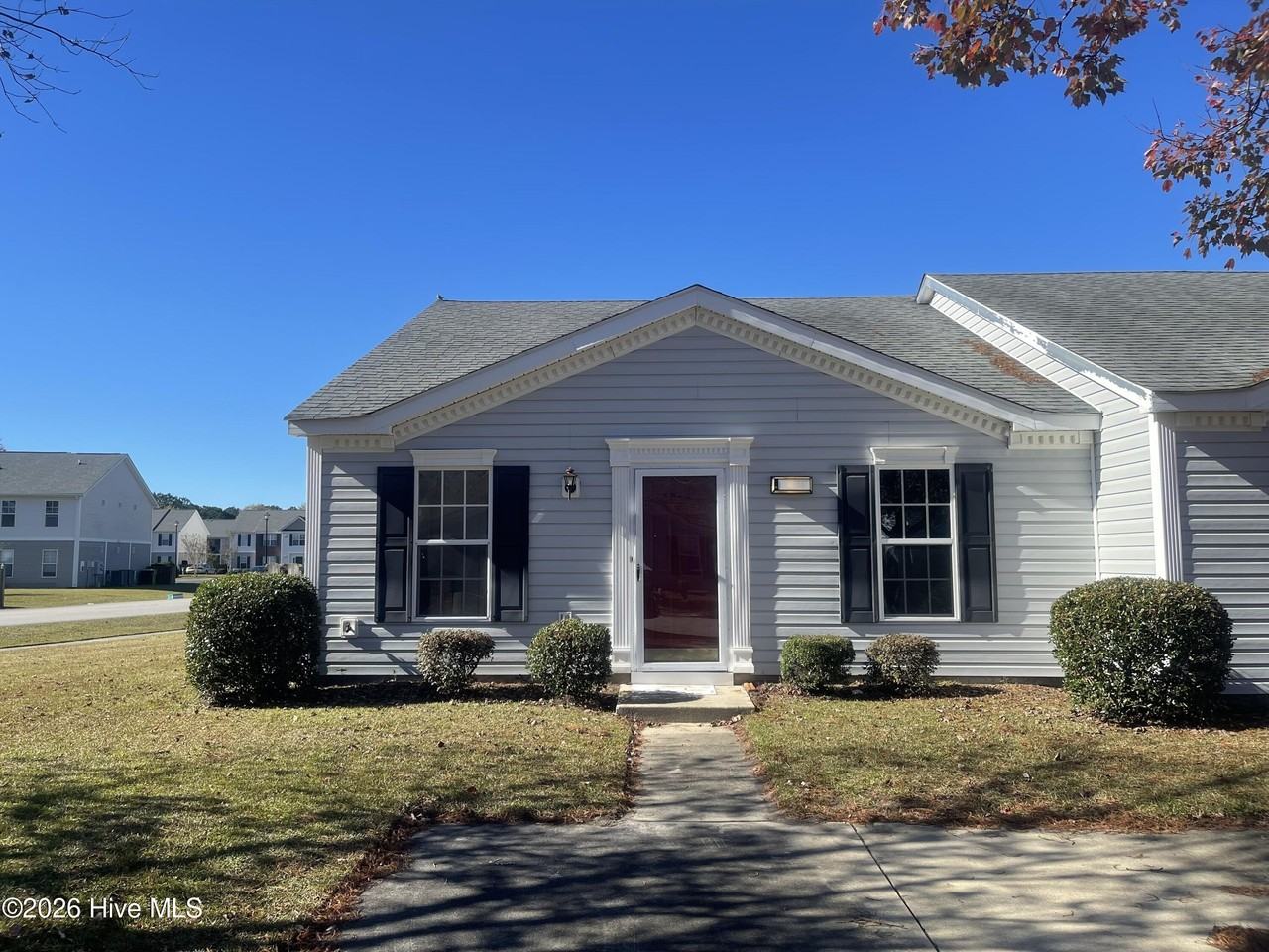 101 Nathan Tisdale Ln - Photo 2 of 14