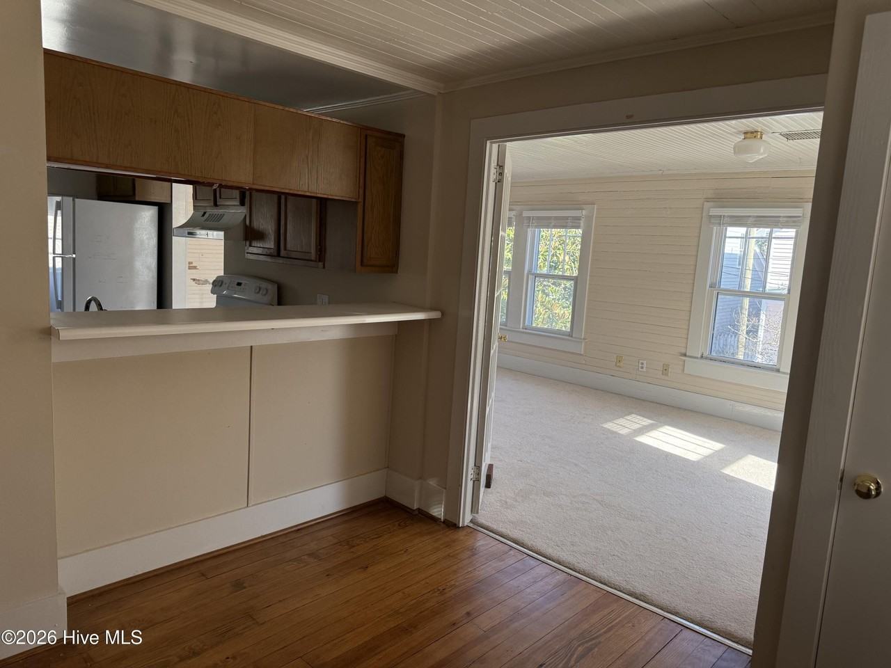 519 Metcalf St - Photo 5 of 22