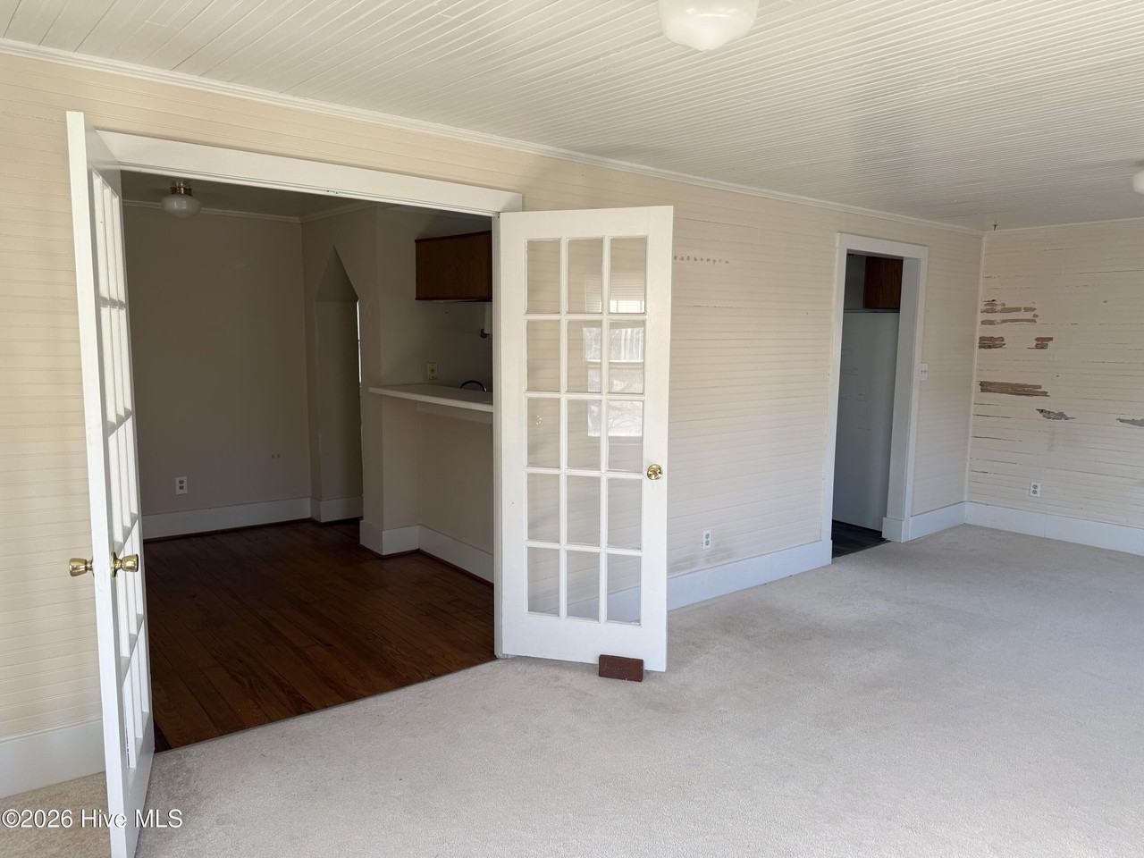 519 Metcalf St - Photo 6 of 22