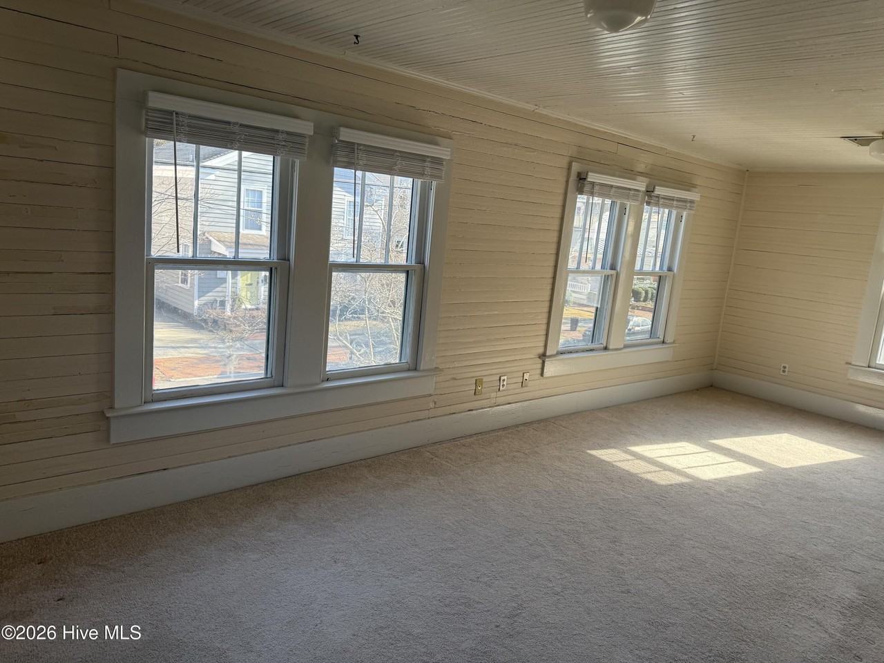 519 Metcalf St - Photo 7 of 22