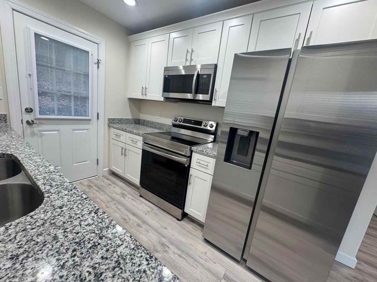 5141 Trevino Dr - Photo 4 of 38