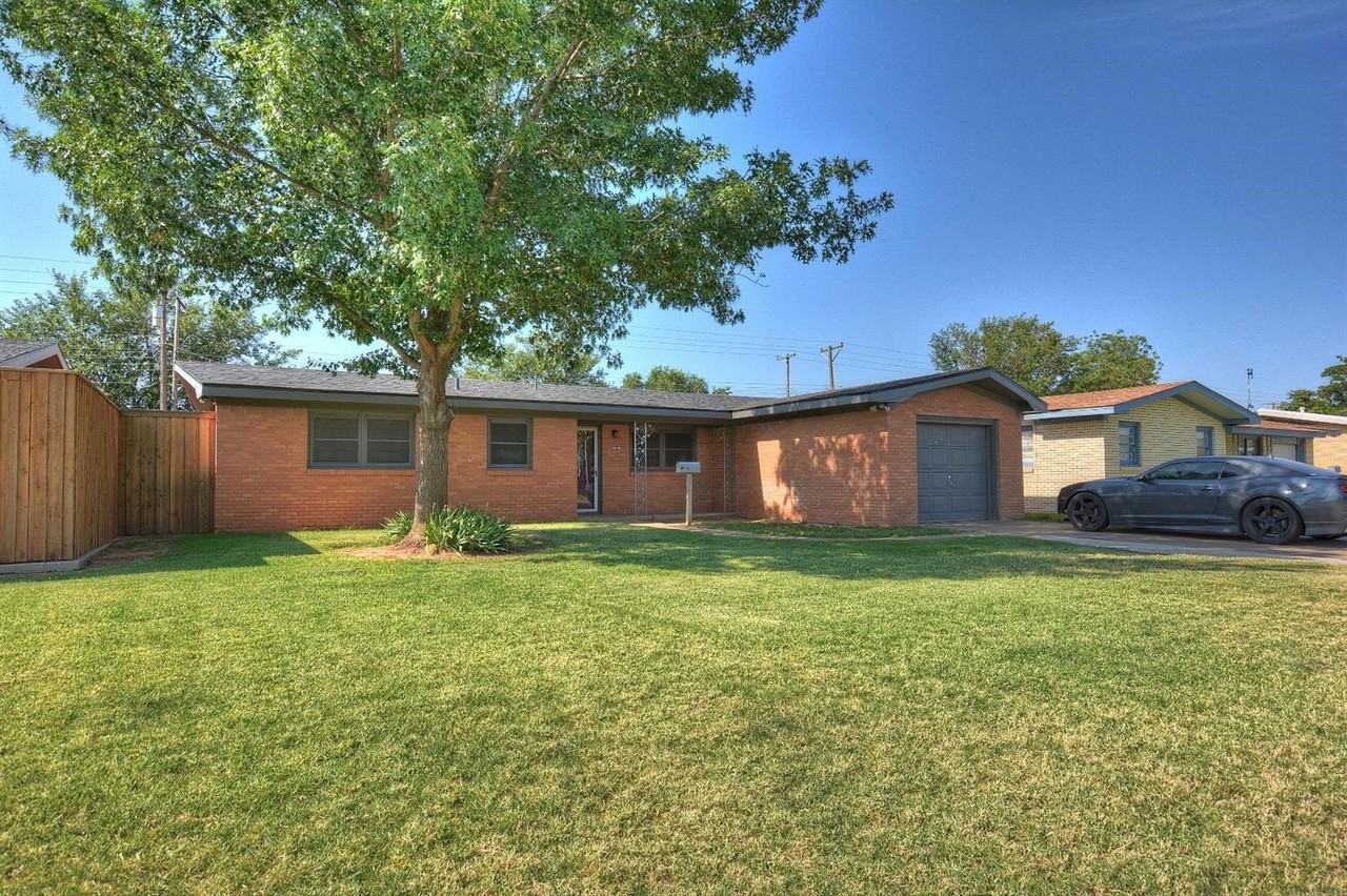 4819 44th St - Photo 2 of 17