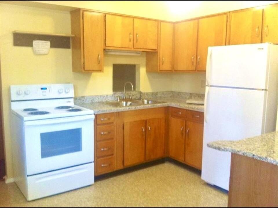 531 Rogers Rd - Photo 3 of 5