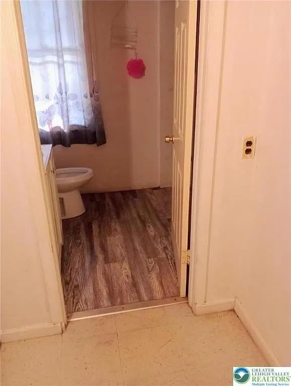 406 N 2nd St - Photo 4 of 11