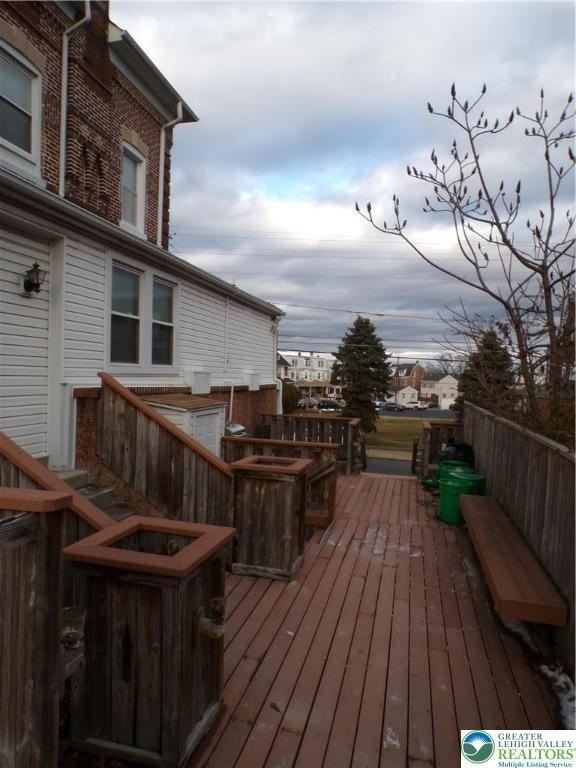 1076 Fullerton Ave Apt B #B - Photo 2 of 13