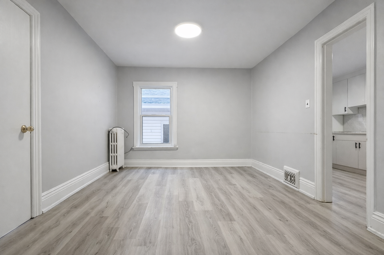 29 Chatham St #3 - Photo 2 of 15