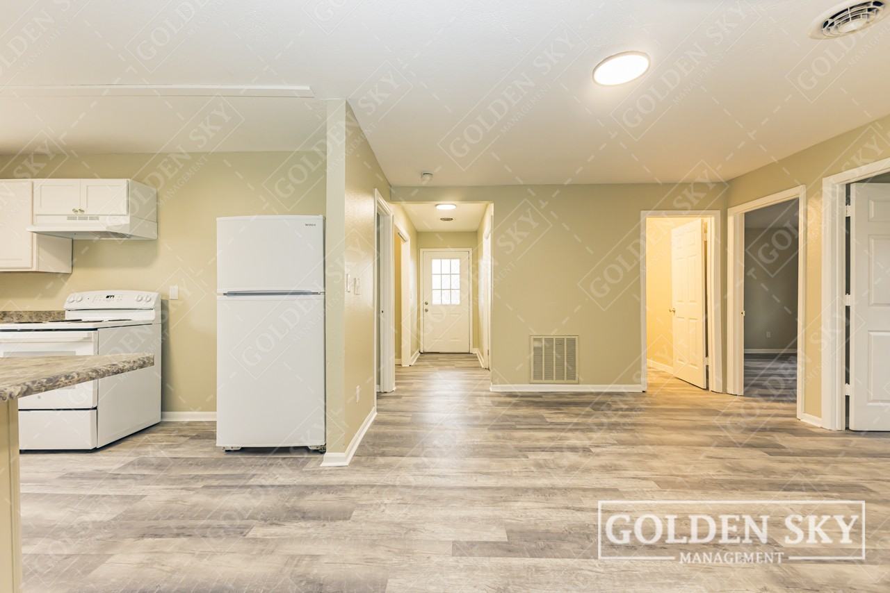 2109 S Hoyt Ave #1 - Photo 7 of 15