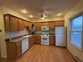 215 Lexington St #3 - Photo 1 of 1