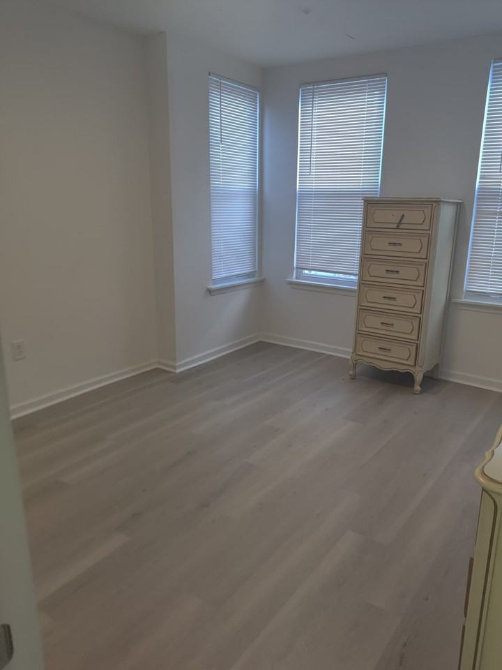 1523 N 30th St #1 - Photo 7 of 10