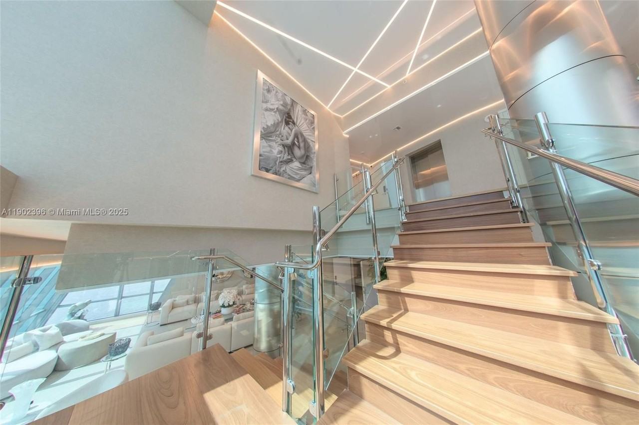 17121 Collins Ave #4803 - Photo 6 of 50