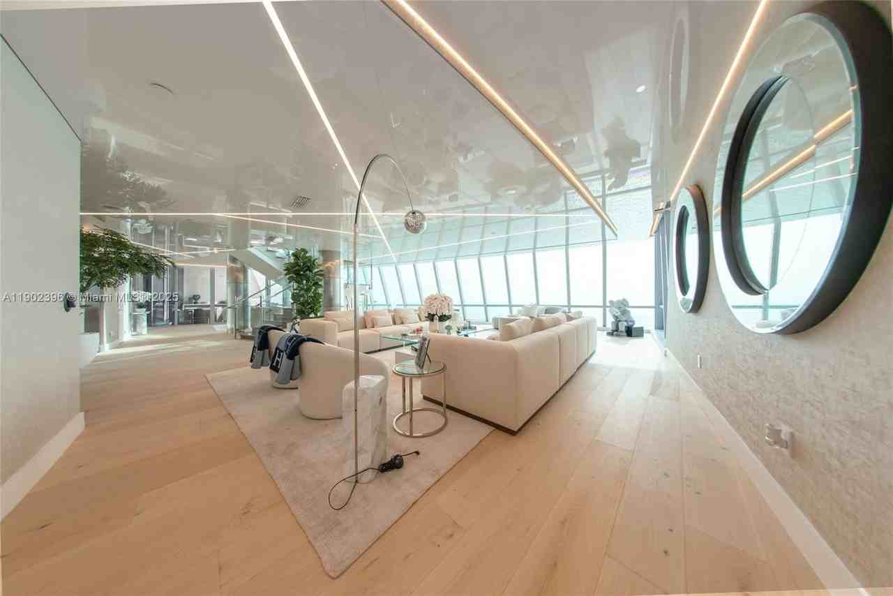 17121 Collins Ave #4803 - Photo 7 of 50