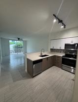 445 Ne 39th St #205 - Photo 1 of 1