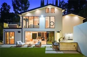 featured image of 4551 Alonzo Ave