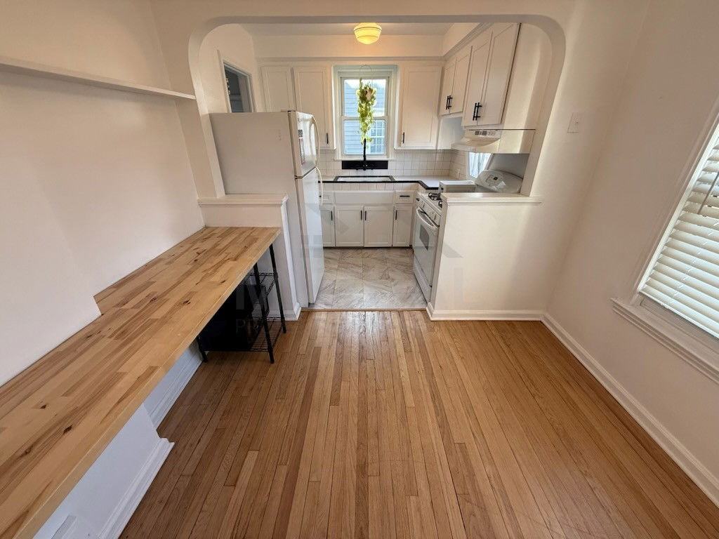 774 Gardendale St - Photo 4 of 8