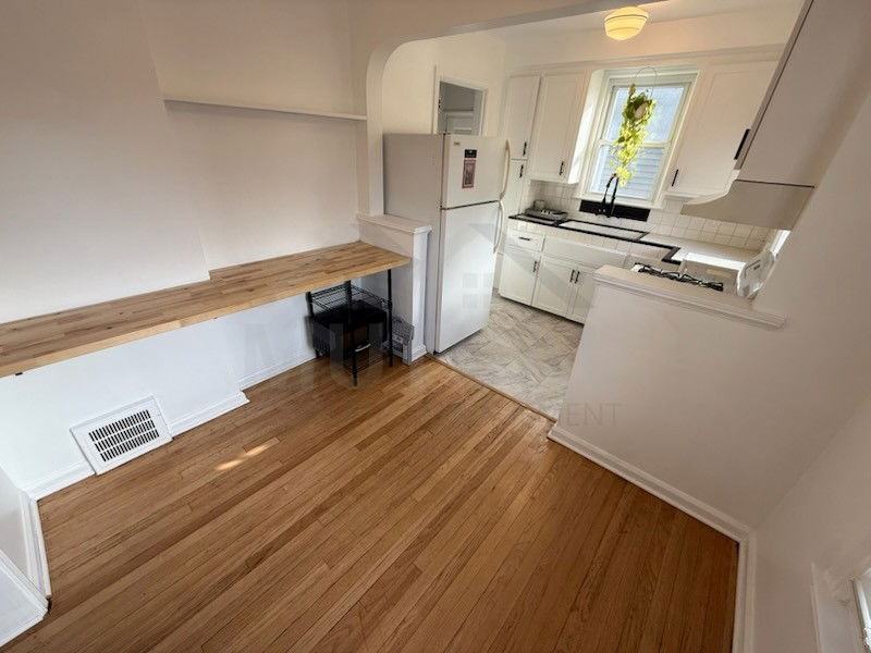 774 Gardendale St - Photo 5 of 8