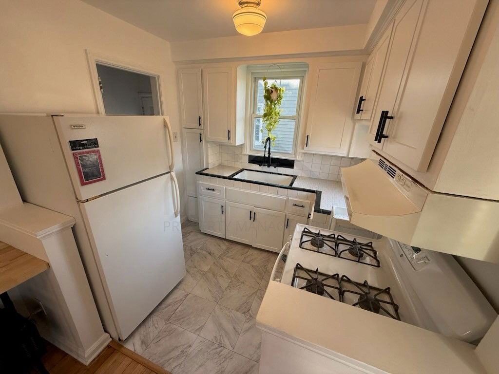 774 Gardendale St - Photo 6 of 8