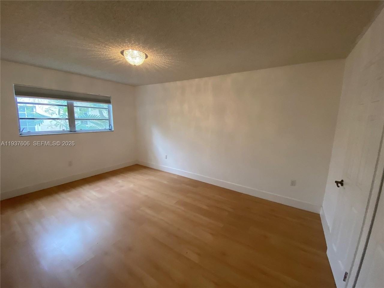 1740 Jefferson Ave #2 - Photo 6 of 10