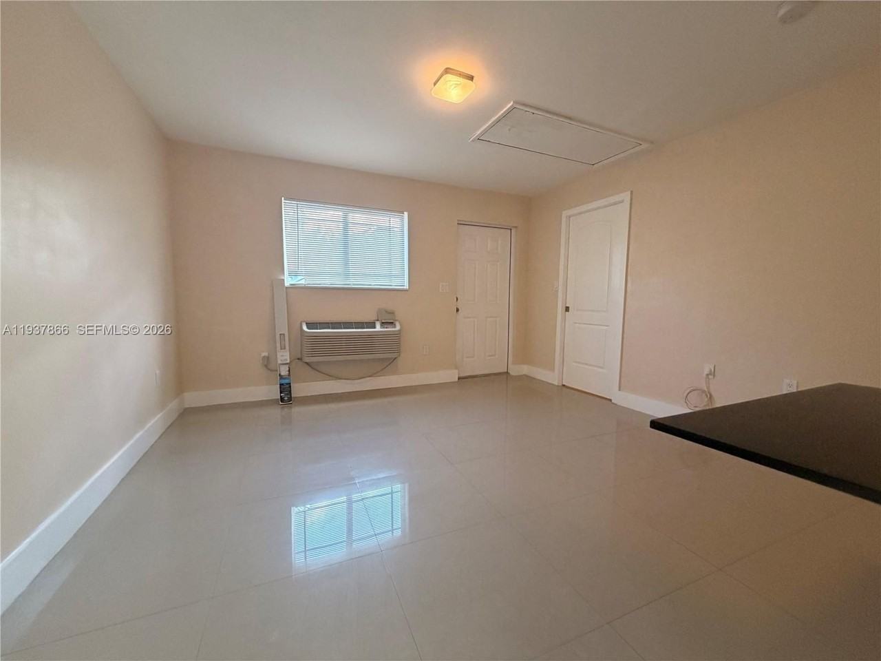 15337 Sw 62nd Ter #B - Photo 2 of 9