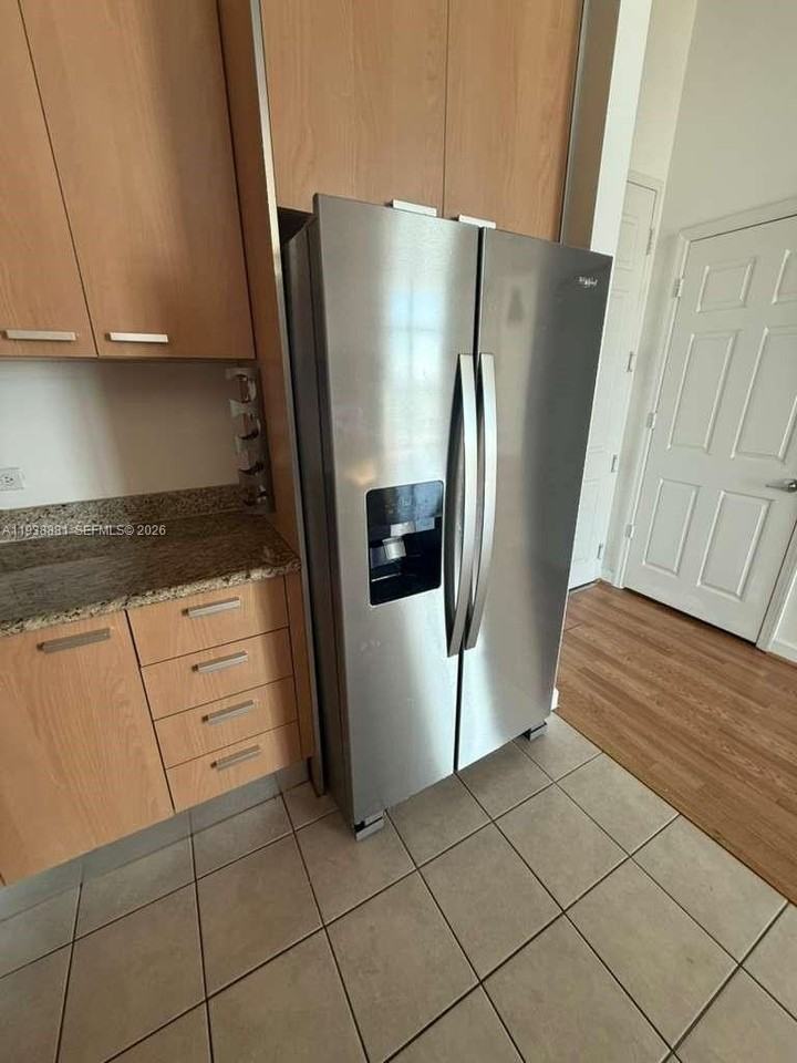 2100 Van Buren St #501 - Photo 3 of 12